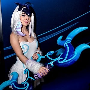 Serinide