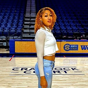 Shakira Austin