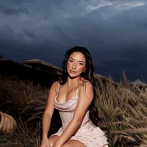 Shakira Khan (Love Island)