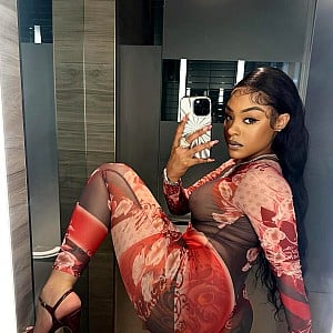 Shanelle Robinson