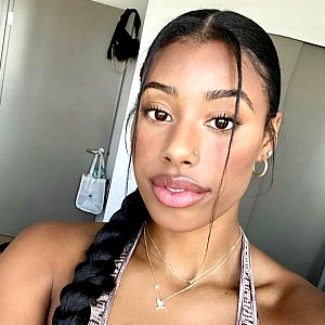 Shania Adams