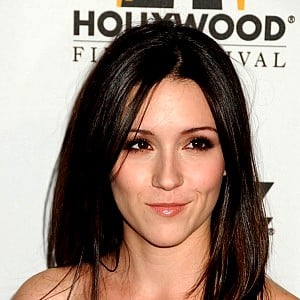 Shannon Woodward