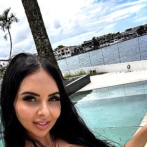 Sharni Jane