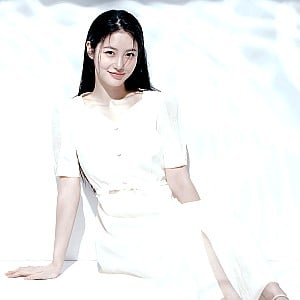 Shin Ye-Eun