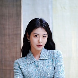 Shin Ye-Eun