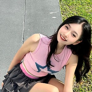 Shino (Instagram)