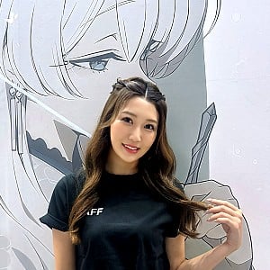 Shiori Hoshizawa