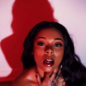 Shira Monae