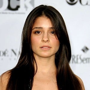 Shiri Appleby