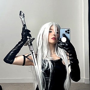 Shiro Luxx