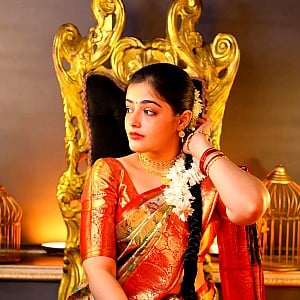 Shubhra Jha