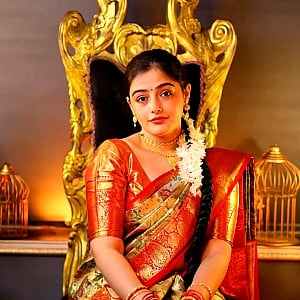 Shubhra Jha