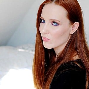 Simone Simons