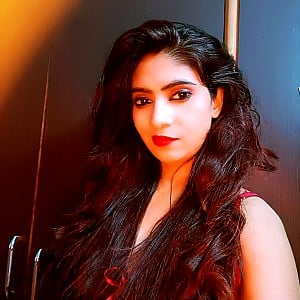 Simran Kapoor