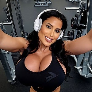 Siri Fitness Babe