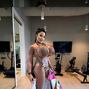 Siri Fitness Babe