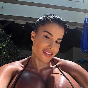Siri Fitness Babe