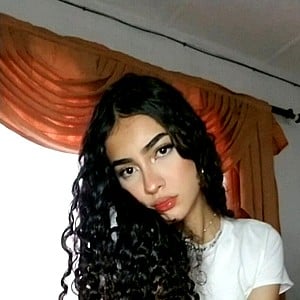 Skinnycurly
