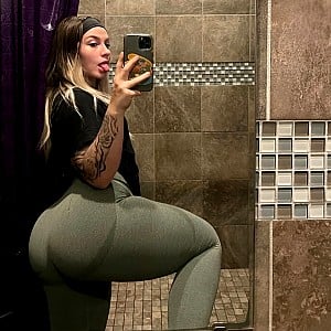 Sky-Lynn Marrie