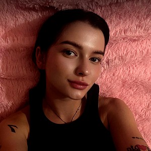 Sofia Caress