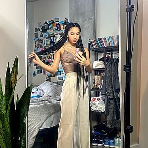 Sofia Wylie