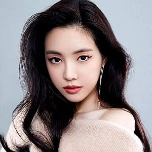 Son Na-eun