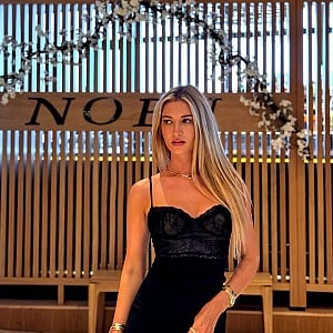 Sona Holenakova