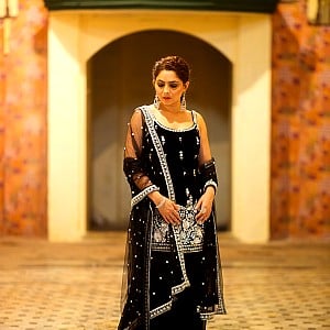 Sonalee Kulkarni