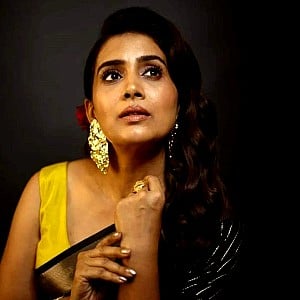 Sonali Kulkarni