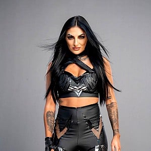 Sonya Deville