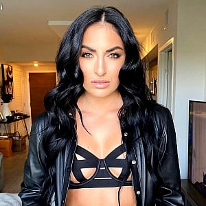 Sonya Deville