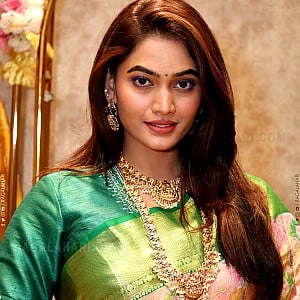 Spandana Palli