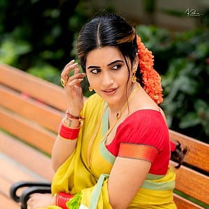 Sravanthi Chokarapu