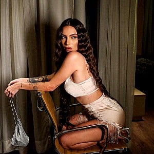Stefani Bays