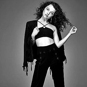 Stefania LaVie Owen