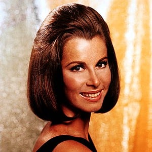 Stefanie Powers