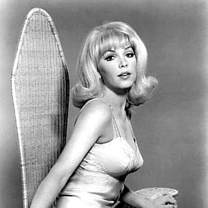 Stella Stevens