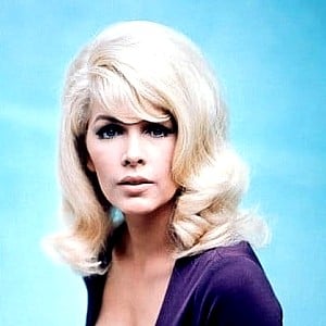 Stella Stevens