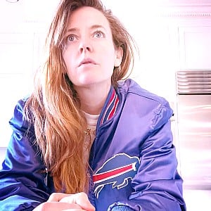 Stephanie Allynne