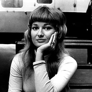 Stephanie Beacham