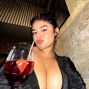 Stephanie Hernandez
