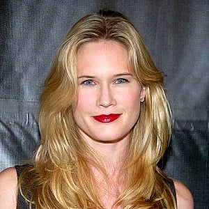 Stephanie March