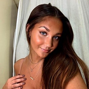 Stephanie Zustovich