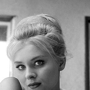 Sue Lyon