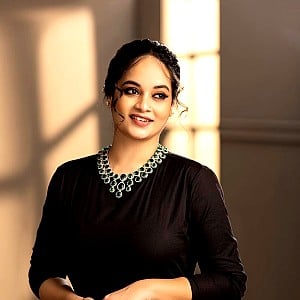 Suja Varunee