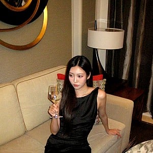 Sung Ji Yeon