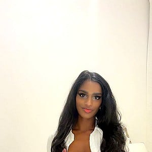 Suraya Ndia