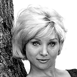 Susan Oliver
