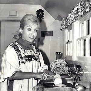 Susan Oliver