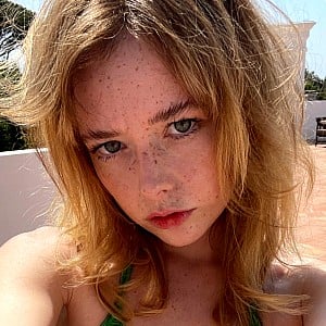 Suzanna Son